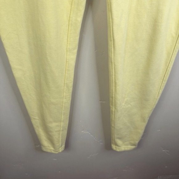 Alphalete Essential Core Jogger Size Medium Canary Yellow Athleisure Activewear‎ - Picture 4 of 8